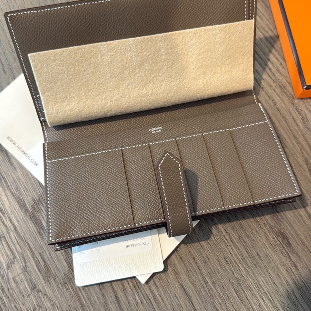 Hermès Epsom Calfskin Bearn Wallet - Picture 3 of 6